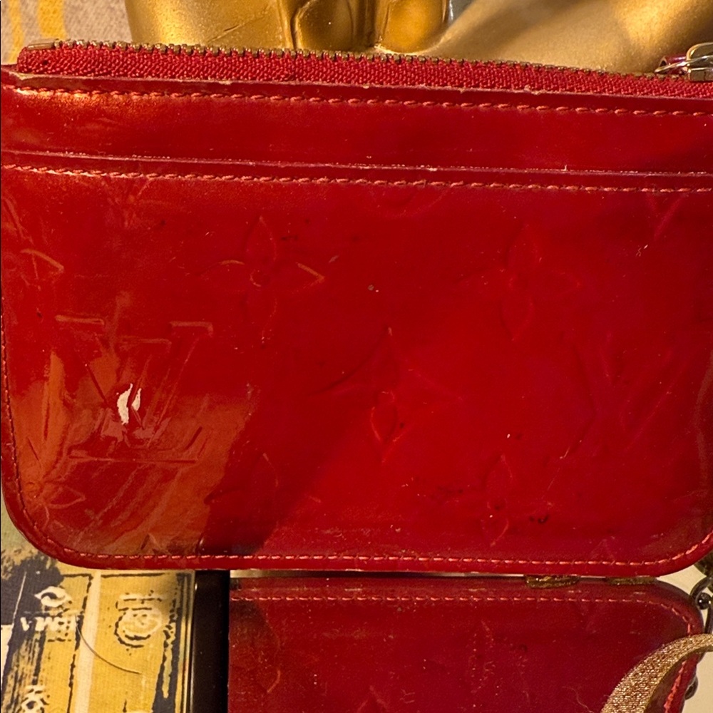 Louis Vuitton Red Vernis Card Holder - Picture 8 of 9